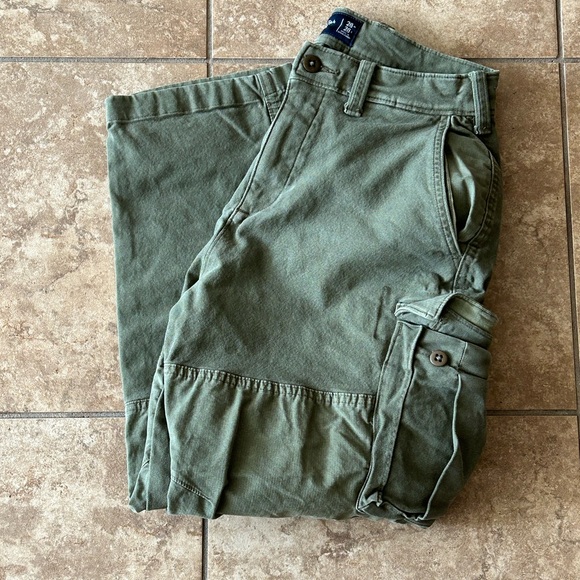 Abercrombie and Fitch cargo pants - Picture 1 of 4